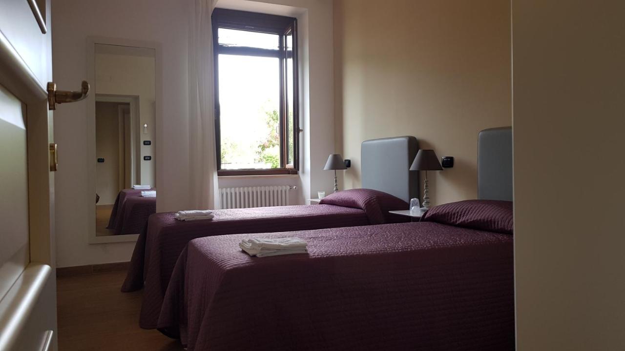 Il Casale Degli Ulivi - Agriturismo - Tenimenti Leone Lanuvio Eksteriør billede