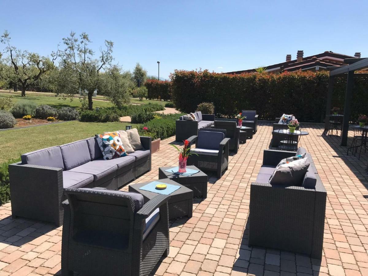 Il Casale Degli Ulivi - Agriturismo - Tenimenti Leone Lanuvio Eksteriør billede